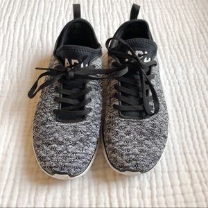 APL Techloom Pro Sneakers - Black & White